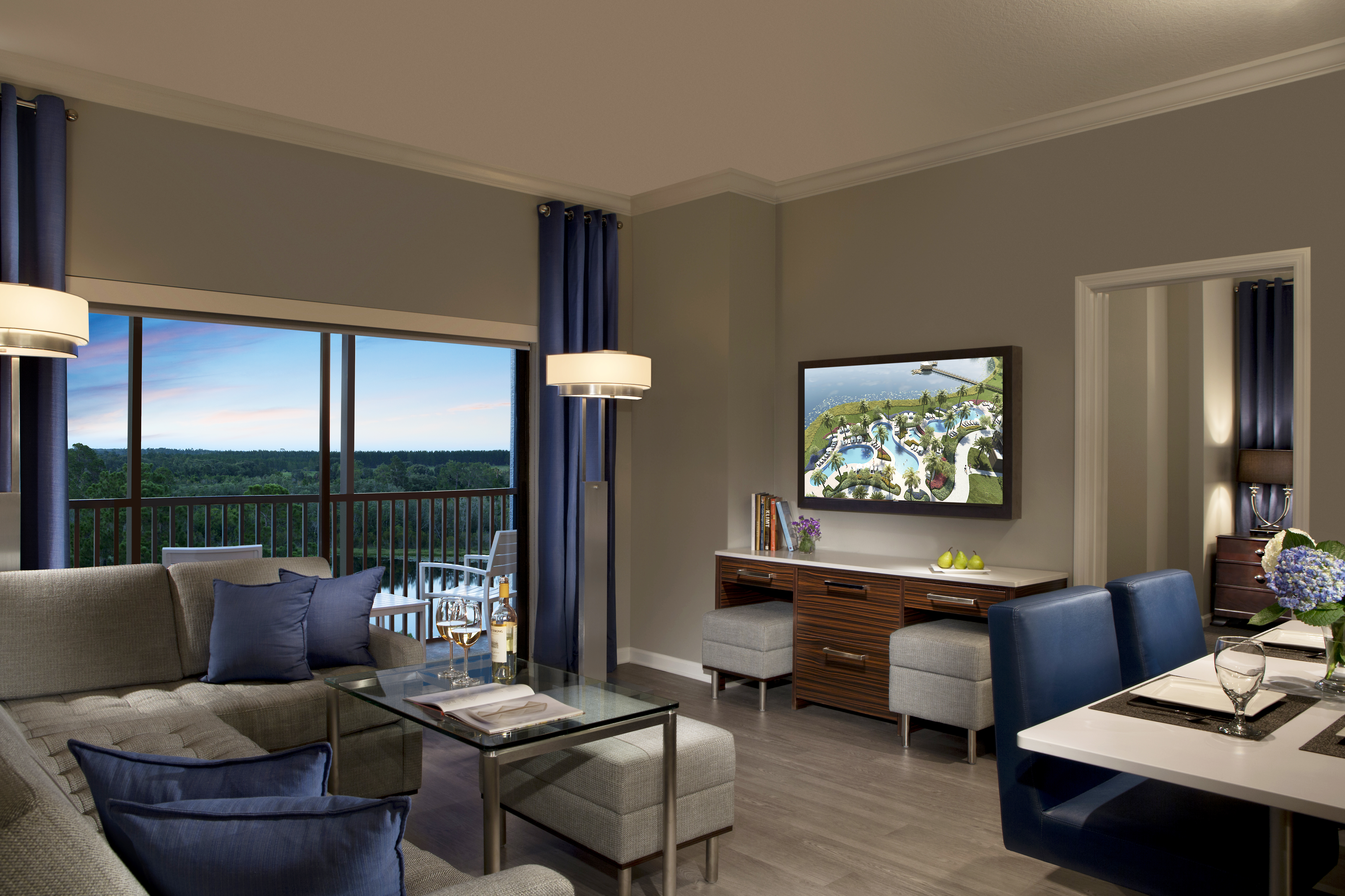 Fully Furnished Condo's Minutes from Disney Parks